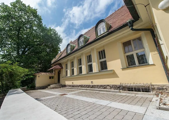 Wurmfeld Apartment *